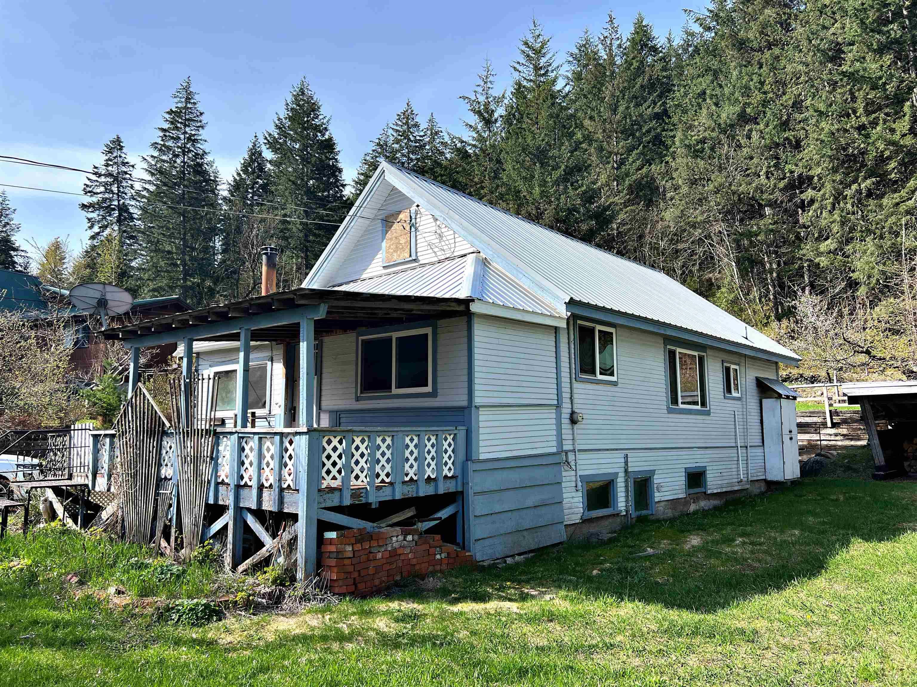 New property listed in Fraser Canyon, Fraser Canyon